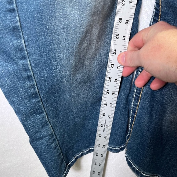 Reign Distressed Capri Jeans Pants Womens 22W Plus Stretch Cute Summer Blue 2092 - Picture 6 of 9